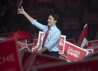 Is Trudeau edging closer to backing Canadian sports betting?
