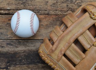 MLB commissioner hints at European expansion