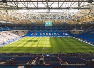 Schalke crafts multi-year hülsta sponsorship deal