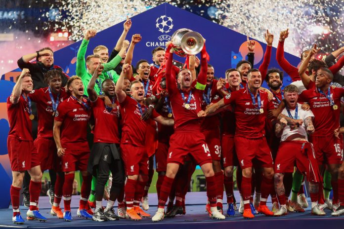 Liverpool players celebrate winning the 2018/29 Champions League
