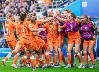 NOS seals multi-platform deal for Dutch women’s football The Netherlands women's national football team celebrate together
