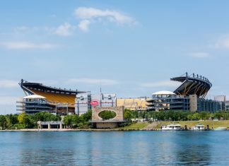 Pittsburgh Steelers signs short-term Heinz naming rights extension The Pittsburgh Steelers' Heinz Field