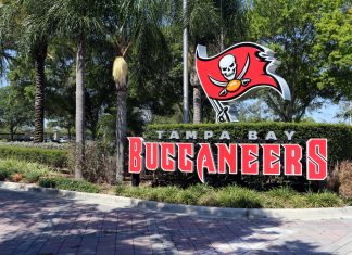 Tampa Bay Buccaneers selects Little Caesars as new pizza partner