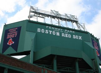DraftKings becomes Boston Red Sox DFS provider