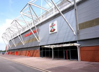 Southampton FC nets training kit parter in learncrypto.com