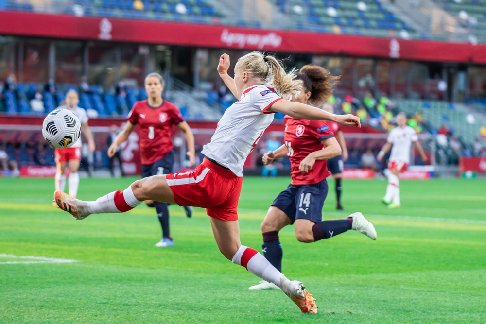 UEFA Women’s EURO tournament gains Starling Bank sponsorship - Insider ...