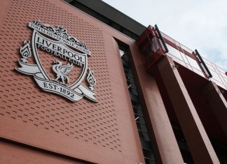 Liverpool FC & AXA commemorate their success in new five-year extension credit: Shutterstock