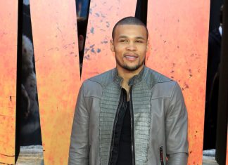 888poker finds new cultural ambassador in middleweight champion boxer