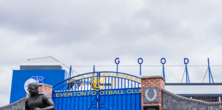 Everton FC immediately suspends all Russian sponsorships