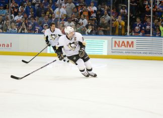 Penguins partner Highmark under new jersey advertising programme