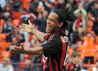 Ronaldinho returns to football in GAMING1 Circus Cup appearance