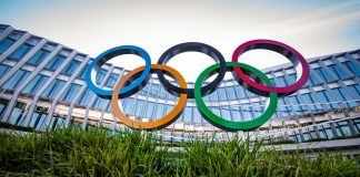 IOC remains defiant amidst calls to ban Russian and Belarusian athletes