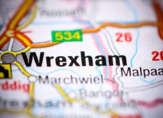 United Airlines logo lands on front of Wrexham shirt