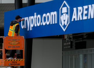 Crypto.com sponsors The Showdown in latest sports marketing move Crypto.com