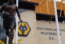 Wolves reveal 6686 sport as new sleeve sponsor during Man United game