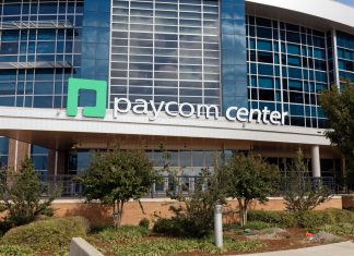 Oklahoma City Thunder commits to 25 years in new arena