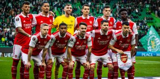 Arsenal signs multi-year partnership with MG Motors UK Arsenal FC squad having a team photo before playing a match against Sporting Lisbon.