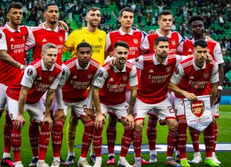Arsenal signs multi-year partnership with MG Motors UK Arsenal FC squad having a team photo before playing a match against Sporting Lisbon.