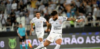 Corinthians and Vai de Bet seal record R$370m sponsorship deal credit: Shutterstock