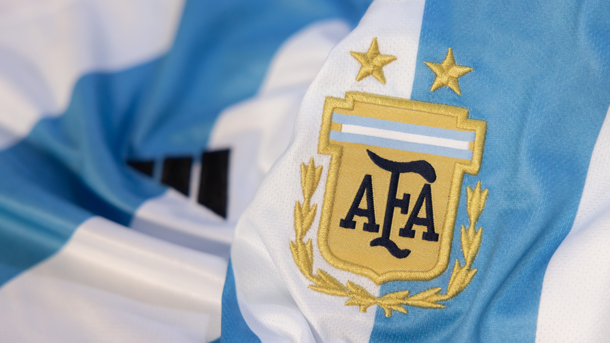 Argentina football team crest on its kit.