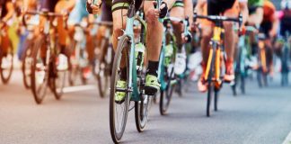 Unibet launches ‘Follow Your Heart’ with Tour de Tietema A large group of cyclists on the road.