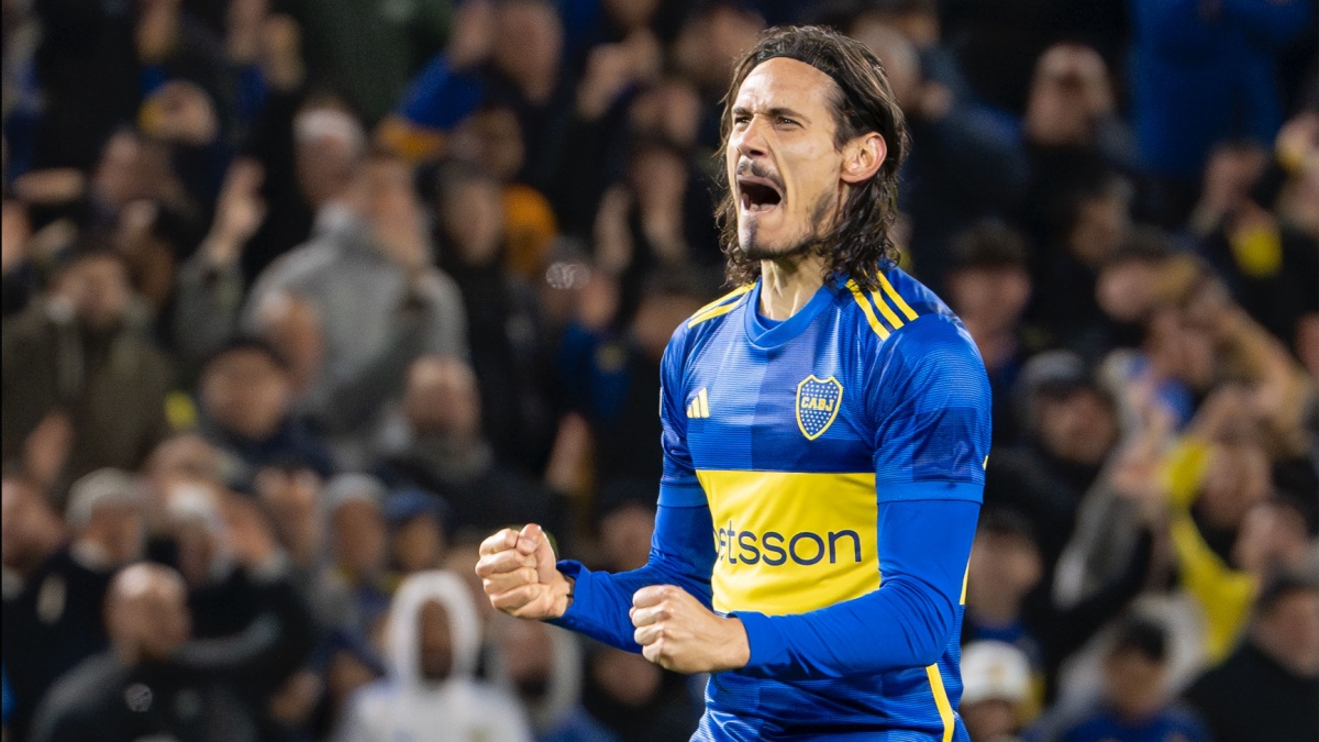 Edinson Cavani celebrates his first goal for Boca Juniors against Platense in the Argentine League Cup.