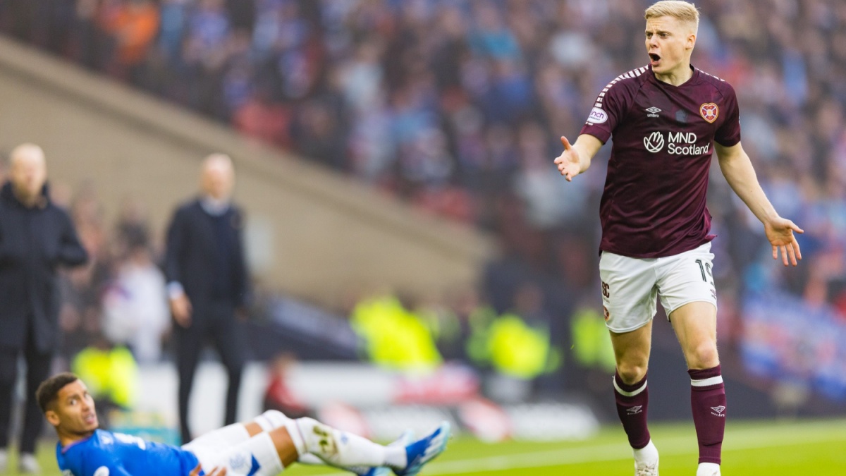 Alex Cochrane (19 - Hearts) brings down James Tavernier (2 - Rangers) Heart of Midlothian Vs Rangers.
