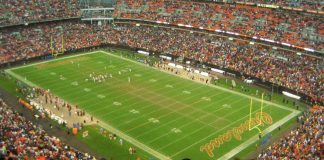 Cleveland Browns signs local firm in 20-year stadium deal Cleveland Browns signs local firm in 20-year stadium rights deal