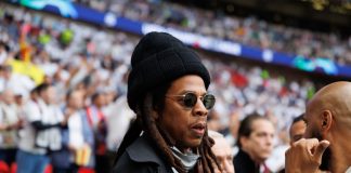 Everton bidder John Textor gains backing of US investment firm & wants Jay-Z involved credit: Shutterstock