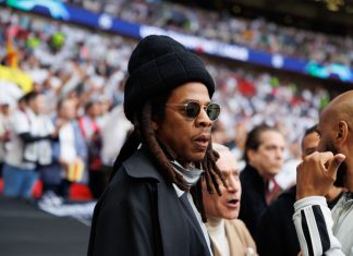 Everton bidder John Textor gains backing of US investment firm & wants Jay-Z involved credit: Shutterstock