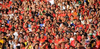 Manchester United targets ‘vital’ Asian fanbase in new deal KUALA LUMPUR - JULY 18 : Fan of Manchester United team during friendly match against Malaysia at National Stadium, July 18, 2009 in Kuala Lumpur. Manchester won 3-2.