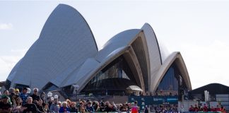 Sydney Marathon’s Major status sparks economic growth potential A general view of the athletes heading towards the finishing line during the 2024 TCS Sydney Marathon presented by ASICS at the Sydney Opera House on September 15, 2024 in Sydney, Australia.