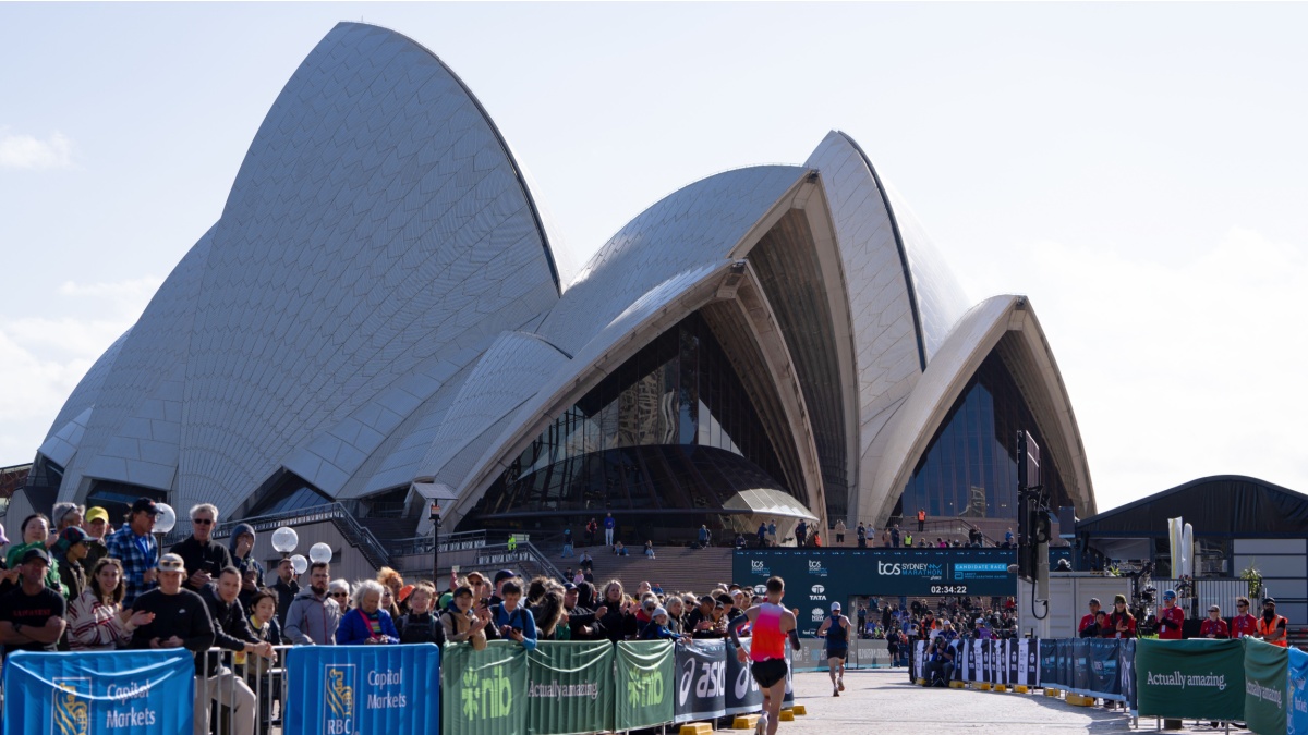 A general view of the athletes heading towards the finishing line during the 2024 TCS Sydney Marathon presented by ASICS at the Sydney Opera House on September 15, 2024 in Sydney, Australia.