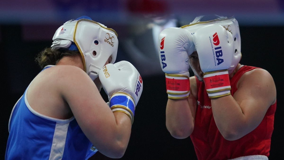 ISTANBUL, TURKEY - MAY 19, 2022: Toborek Oliwia (Red) and Stonkute Gabriele (Blue) compete during IBA Womens World Boxing Championships.