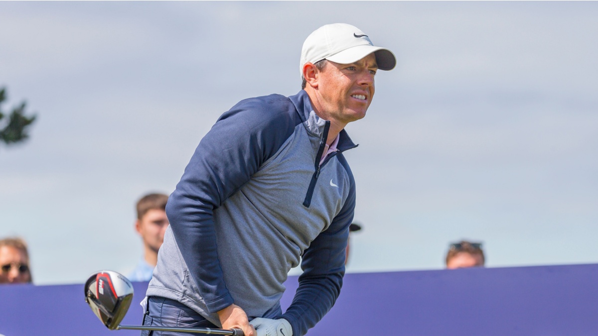North Berwick, Scotland, July 12th 2019: Aberdeen Standard Investments Scottish Open Golf Championship at the Renaissance Club. Rory McIlroy (NIR) watches carefully after driving on the first tee.