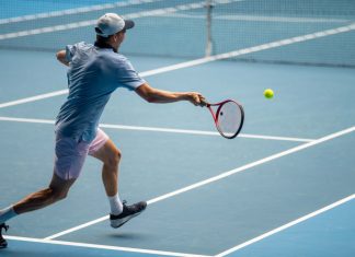 ATP to focus on “great stories” following Overtime partnership Professional athlete playing tennis on a sports court in europe.