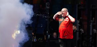 PDC explains why darts won’t follow boxing’s Middle East model Frankfurt am Main, Hesse, Germany, January 11th 2025. 5. GUDE Darts Open: Stephen Bunting aka The Bullet (Great Britain) interacts with the fans.