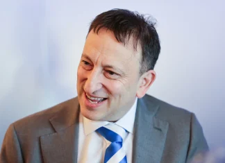 Tony Bloom’s £9.86m investment in Hearts approved by supporters Image of Tony Bloom