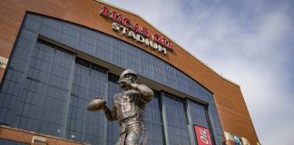 Peyton Manning latest to invest in Denver NWSL Peyton Manning joins Denver NWSL