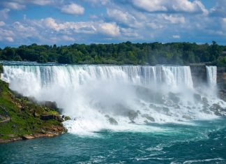 Manchester United uses landmarks to make fans fall in love Niagara Falls Near Buffalo New York, America, USA.