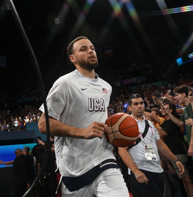 Paris-France, August 6, 2024, Paris 2024 Olympic Games match between the United States and Brazil at the Bercy Arena in Paris. 