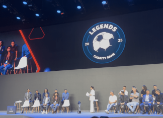 SBC Legends Charity game: Kaka and Roberto Carlos