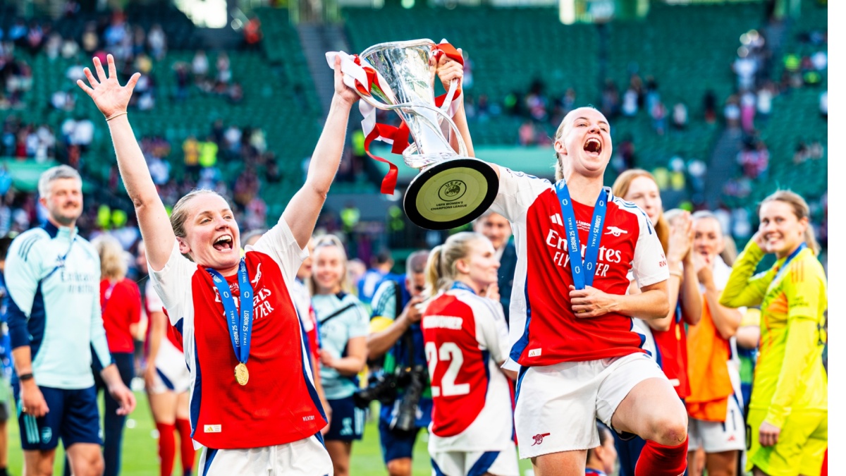 Players from the Arsenal team celebrate winning the Women's Champions League Final between Arsenal v Barcelona at Alvalade stadium,may 24, 2025.