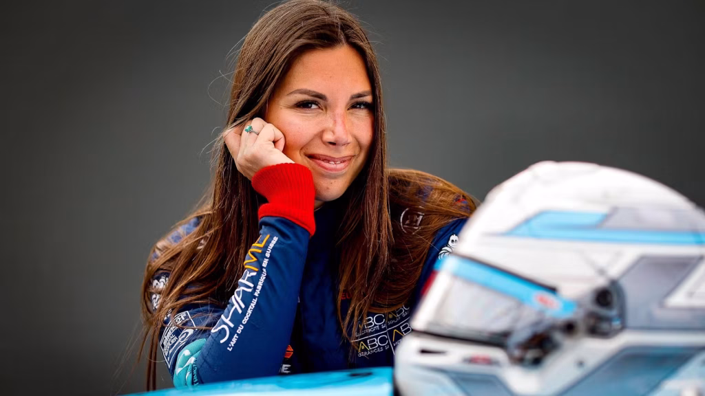 Swiss racing driver Laura Villars challenges FIA presidential process