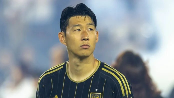 MLS-Son-Heung-min Los Angeles FC's Son Heung-min #7 stands for national anthem prior to an MLS soccer match against the San Diego FC at BMO Stadium, August 31, 2025 in Los Angeles.