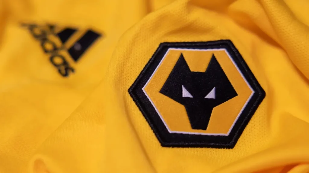 Wolverhampton Wanderers badge.
