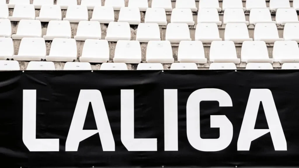 La Liga sign.